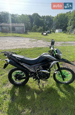 Мотоцикл Внедорожный (Enduro) Spark SP 200D-5B 2023 в 