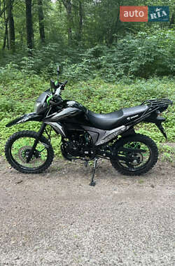 Мотоцикл Позашляховий (Enduro) Spark SP 200D-5B 2023 в 