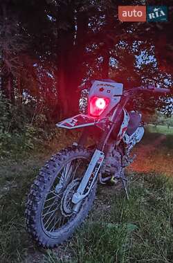 Мотоцикл Позашляховий (Enduro) Spark SP 200D1 2021 в Калуші