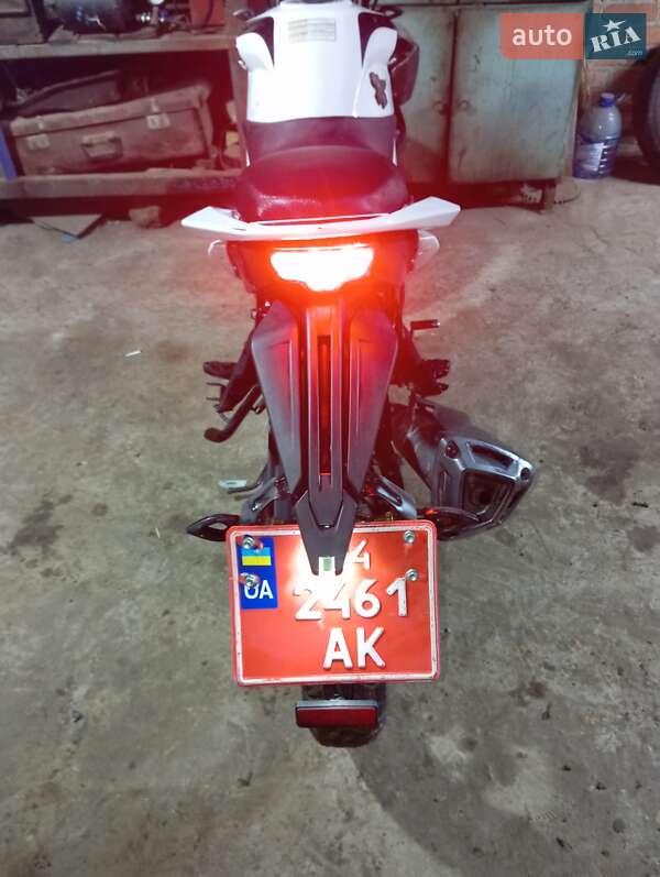 Мотоцикл Классик Spark SP 200R-30 2015 в Дергачах