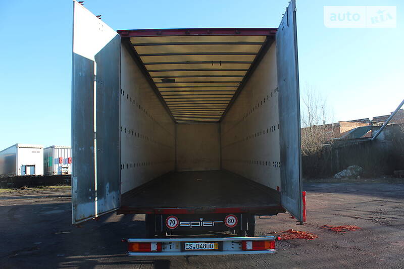 Изотермическая будка Spier AGL 2002 в Хусте