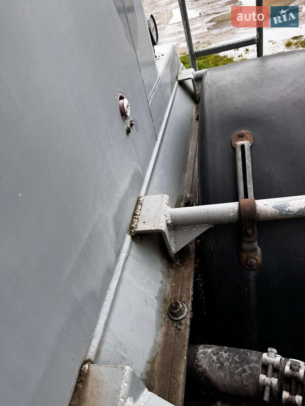 Цементовоз Spitzer SF 1994 в Чернівцях