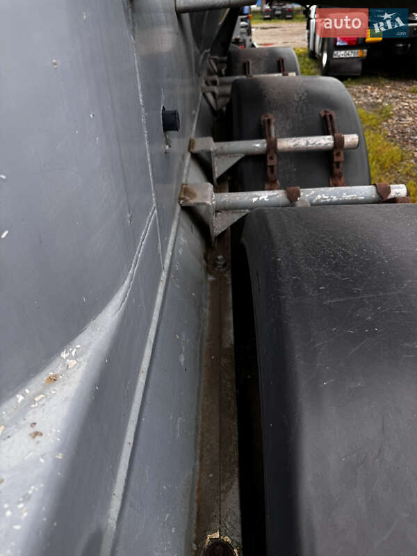 Цементовоз Spitzer SF 1994 в Чернівцях