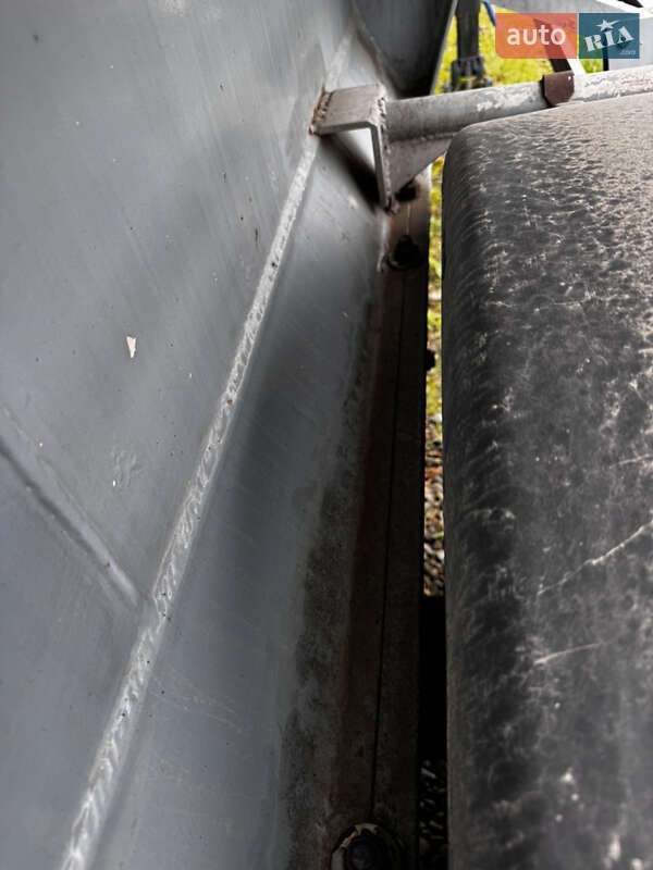 Цементовоз Spitzer SF 1994 в Чернівцях