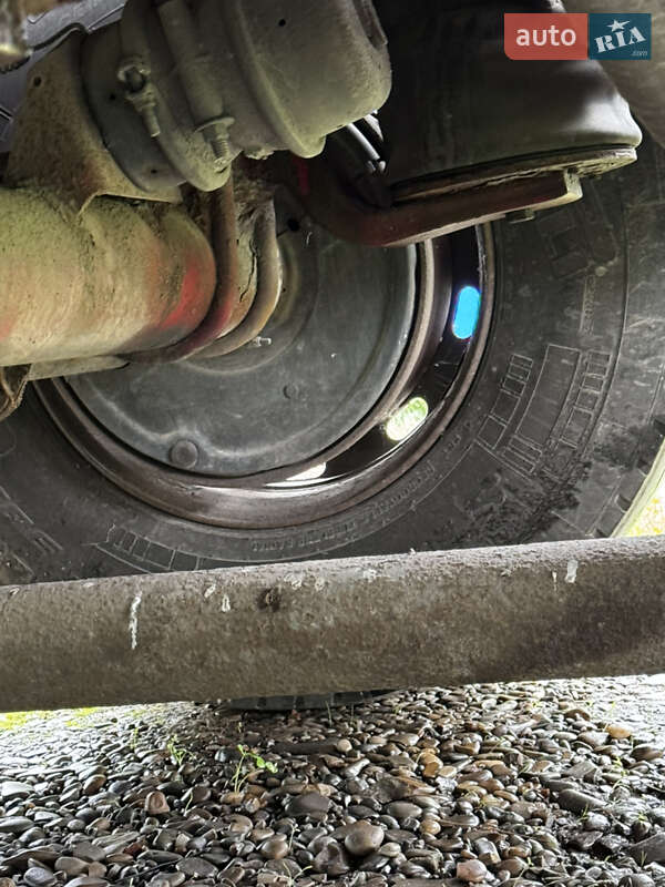 Цементовоз Spitzer SF 1994 в Чернівцях