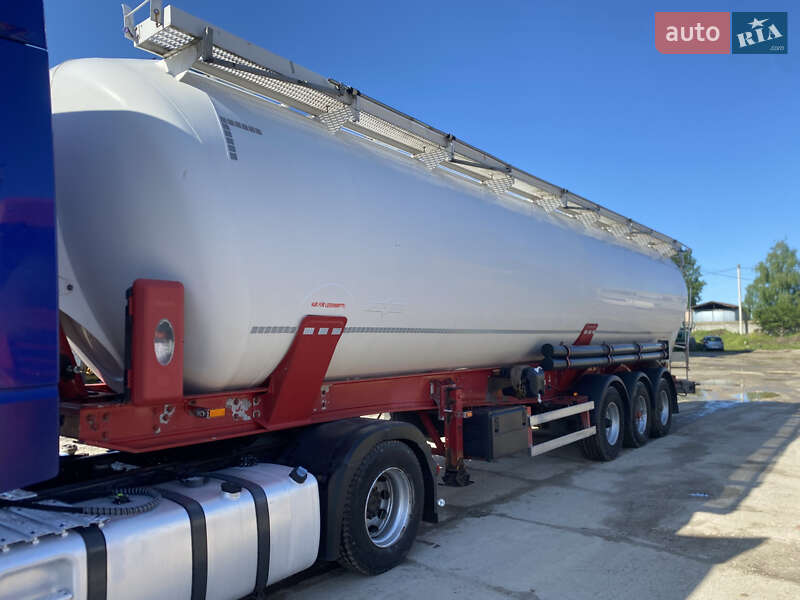 Зерновоз - прицеп Spitzer Silos 2003 в Тернополе