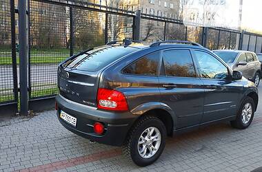 Позашляховик / Кросовер SsangYong Actyon 2011 в 