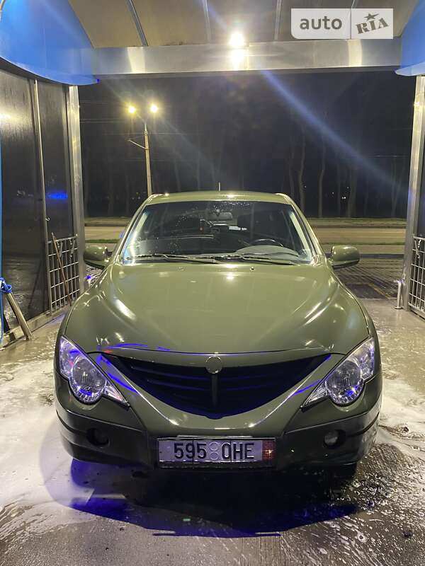 Седан SsangYong Actyon 2006 в Днепре