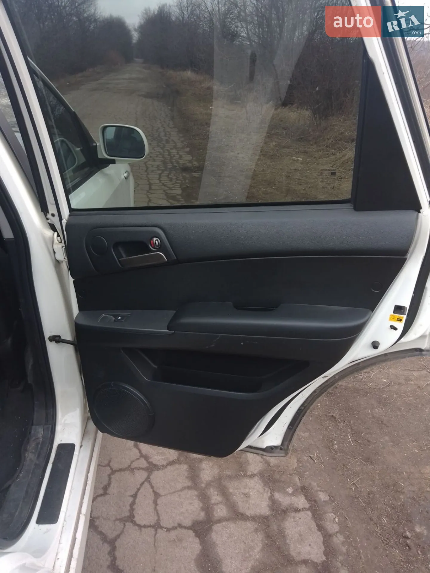 2011 SsangYong Actyon - мініатюра 17