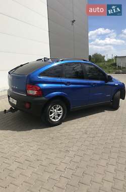 Позашляховик / Кросовер SsangYong Actyon 2008 в 