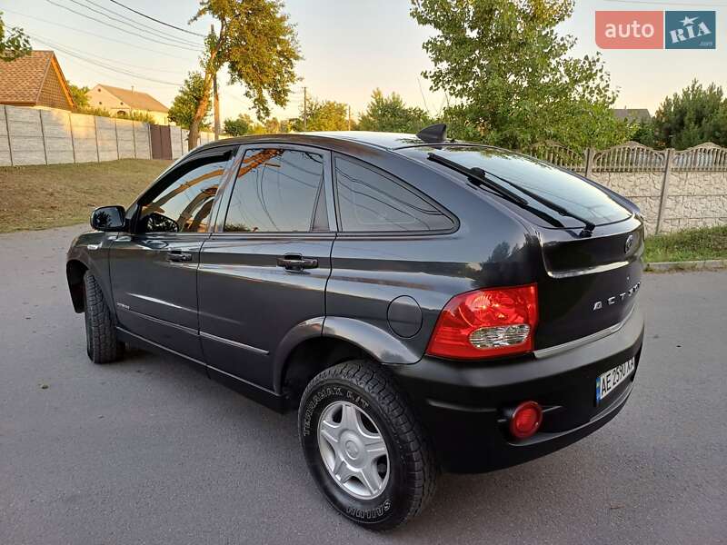 Внедорожник / Кроссовер SsangYong Actyon 2011 в Днепре