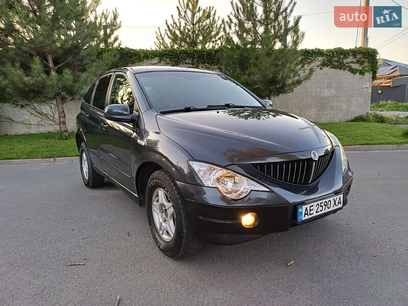 Внедорожник / Кроссовер SsangYong Actyon 2011 в Днепре