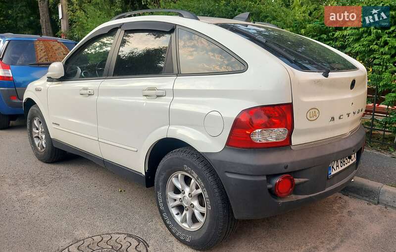 Позашляховик / Кросовер SsangYong Actyon 2008 в Києві