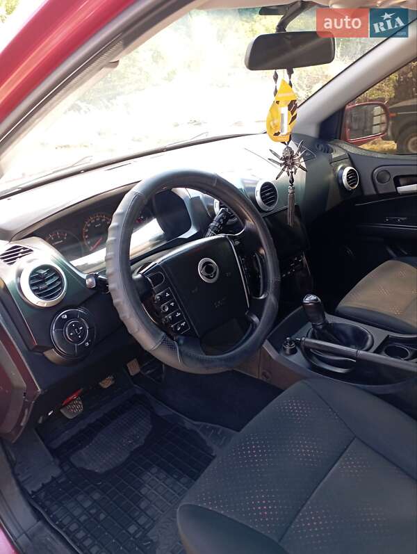 Внедорожник / Кроссовер SsangYong Actyon 2009 в Днепре