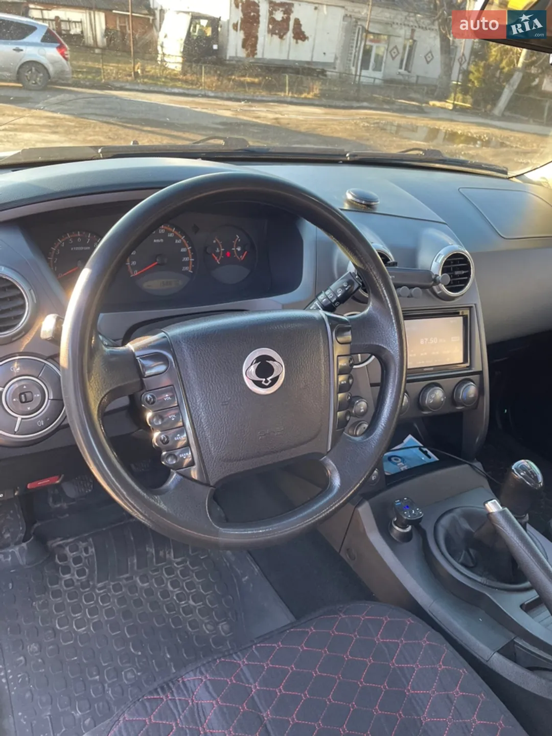 2010 SsangYong Actyon - мініатюра 13