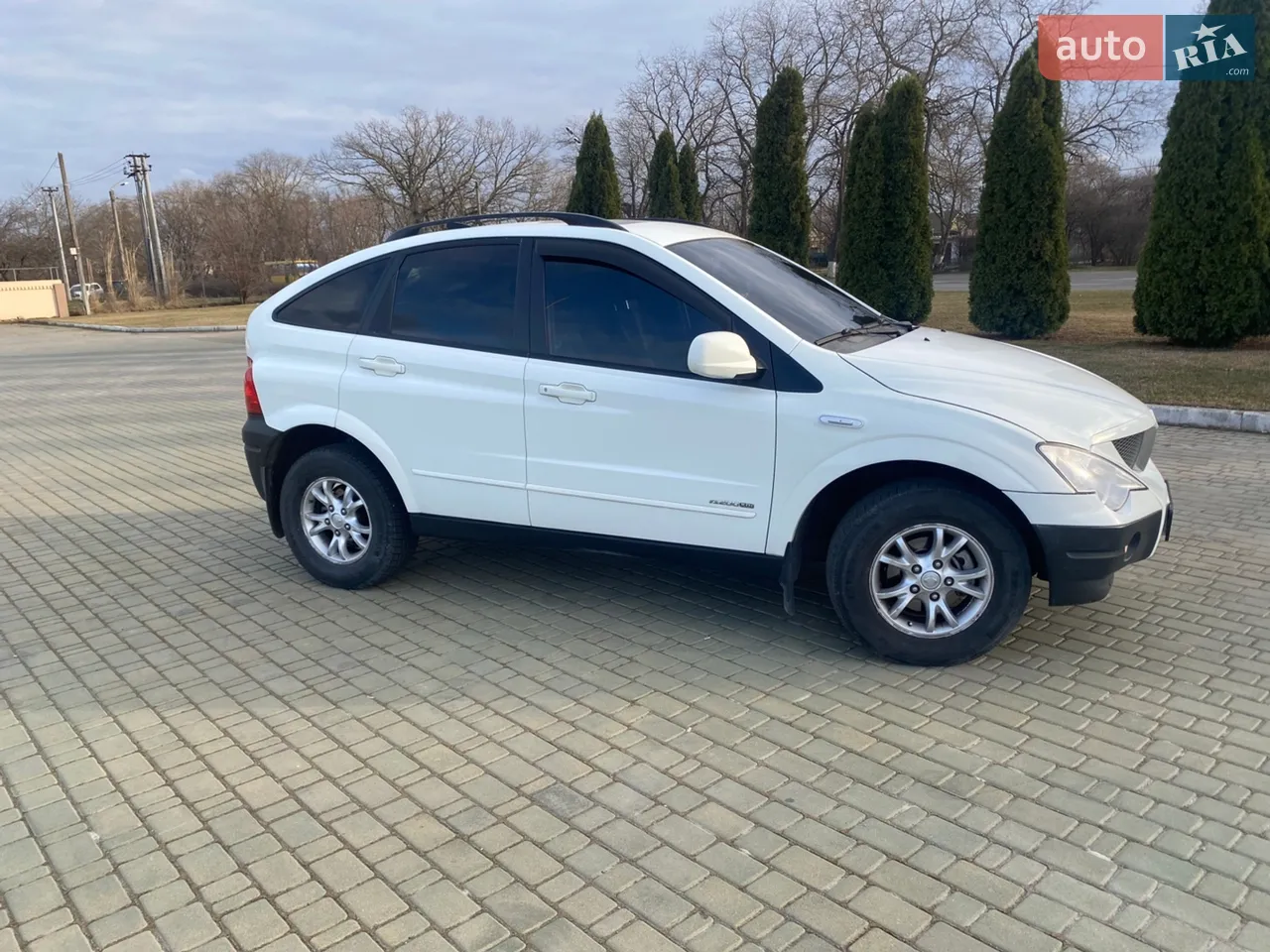 2010 SsangYong Actyon - мініатюра 16
