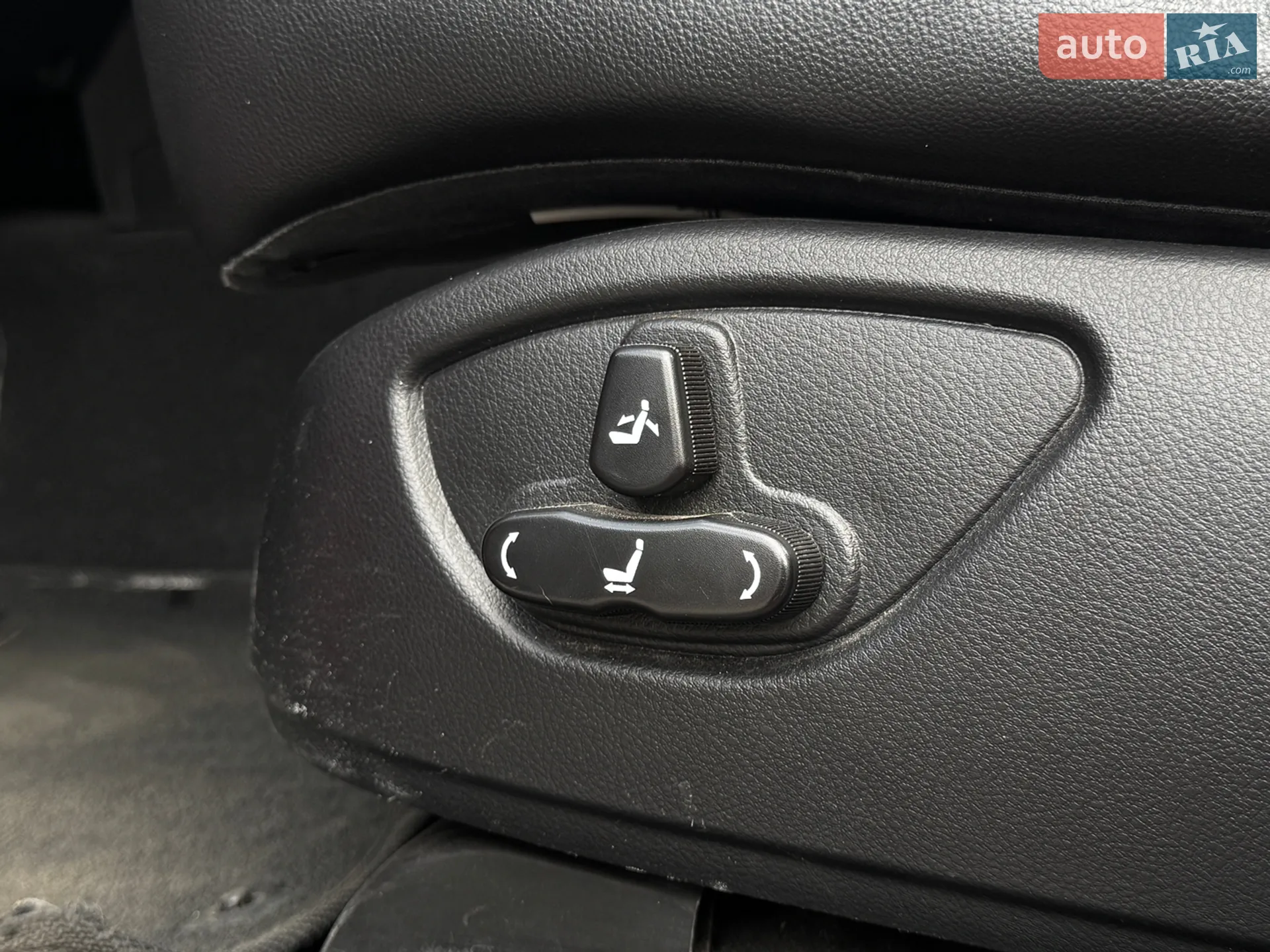 2012 SsangYong Actyon - мініатюра 22