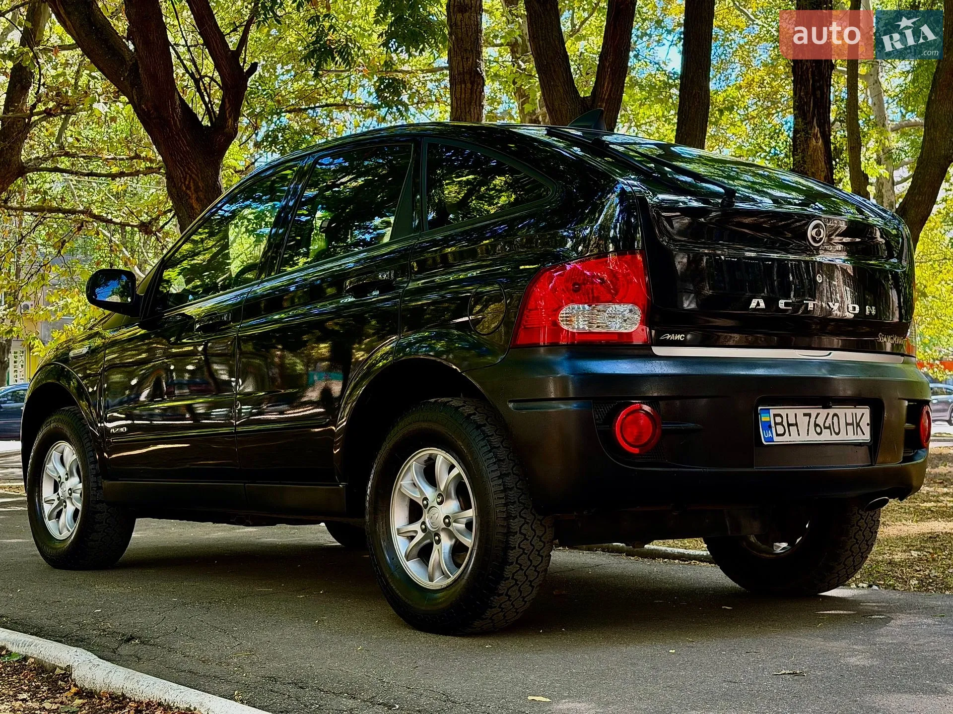 2010 SsangYong Actyon - мініатюра 11