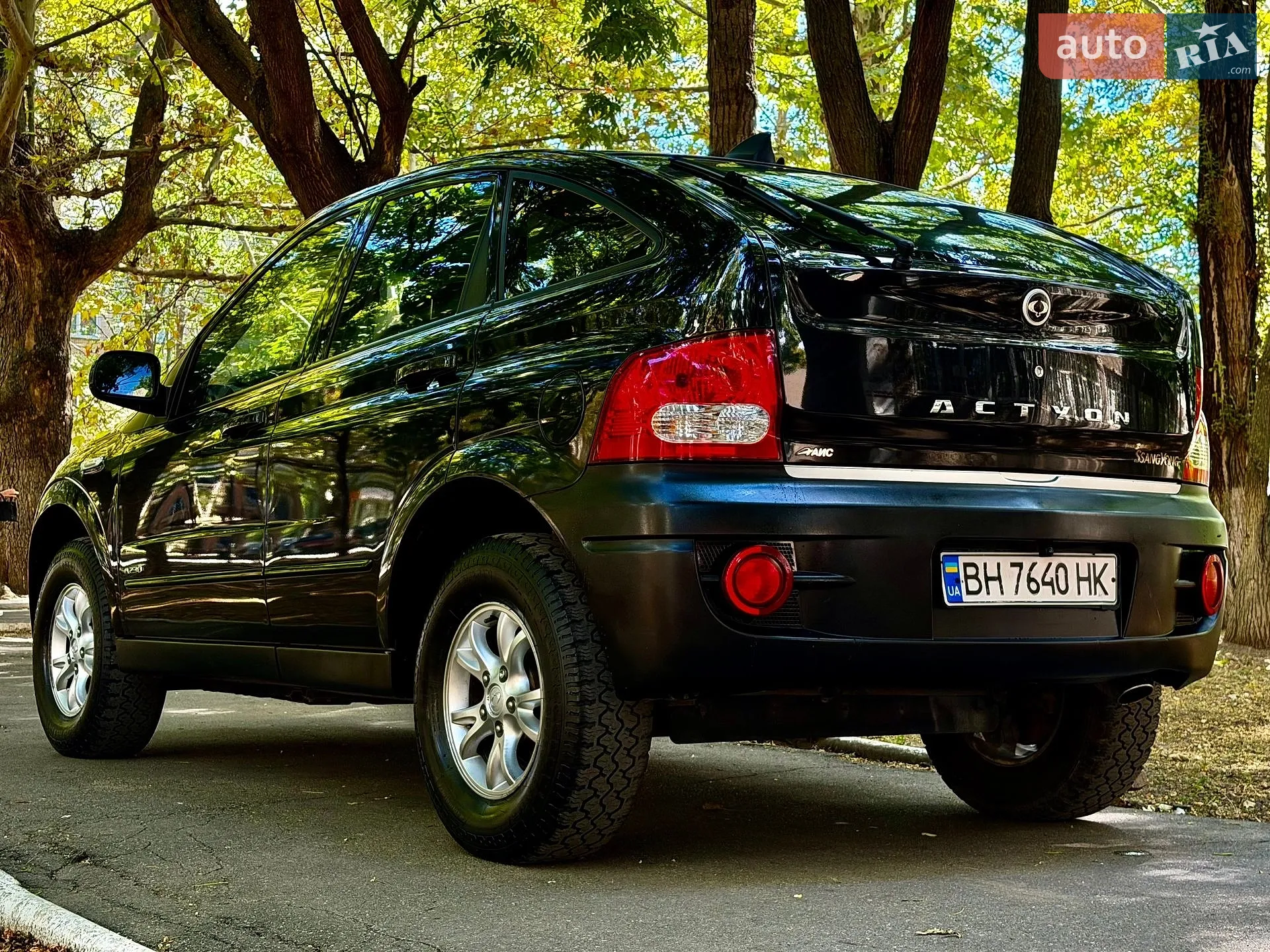 2010 SsangYong Actyon - мініатюра 12