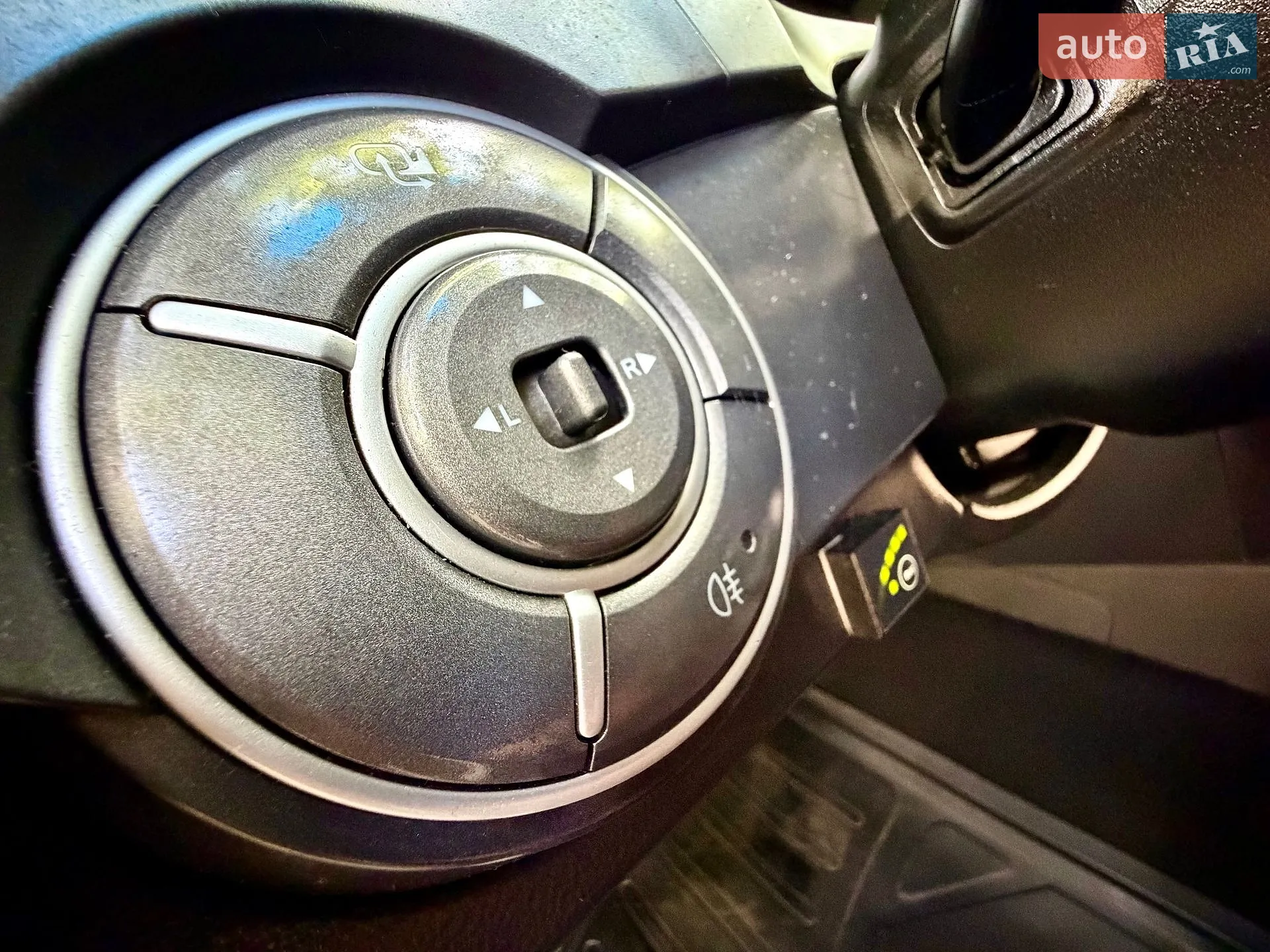 2010 SsangYong Actyon - мініатюра 41