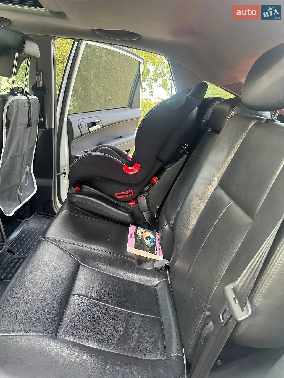 2010 SsangYong Actyon - мініатюра 10