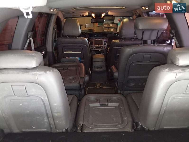 Минивэн SsangYong Korando Turismo 2015 в Киеве