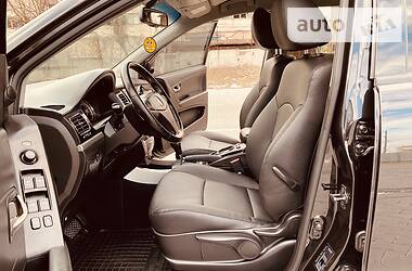Позашляховик / Кросовер SsangYong Korando 2014 в 