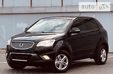 Позашляховик / Кросовер SsangYong Korando 2014 в 