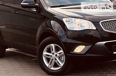 Позашляховик / Кросовер SsangYong Korando 2014 в 