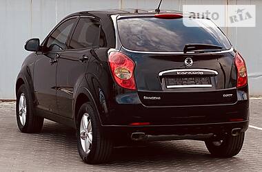 Позашляховик / Кросовер SsangYong Korando 2014 в 
