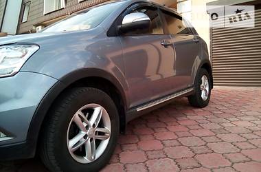 Позашляховик / Кросовер SsangYong Korando 2012 в 