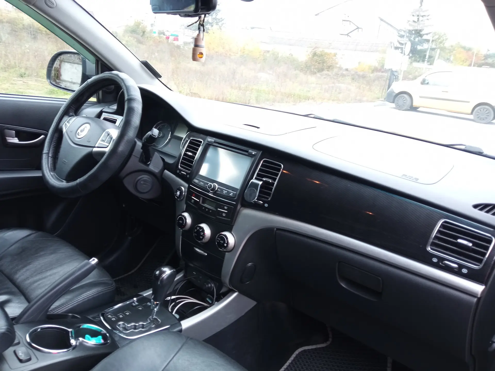 2012 SsangYong Korando - мініатюра 10
