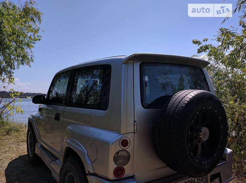 Внедорожник / Кроссовер SsangYong Korando 1998 в Киеве