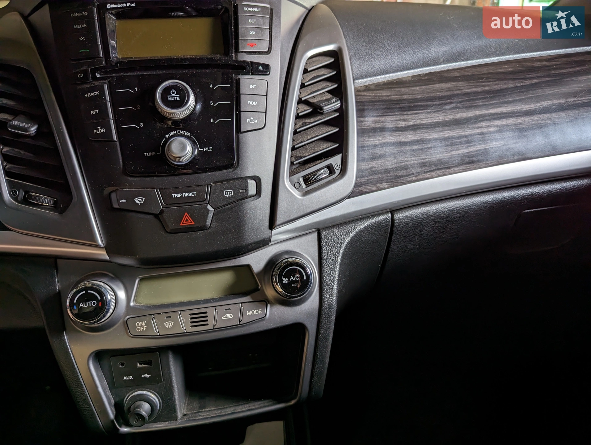 2013 SsangYong Korando - мініатюра 7