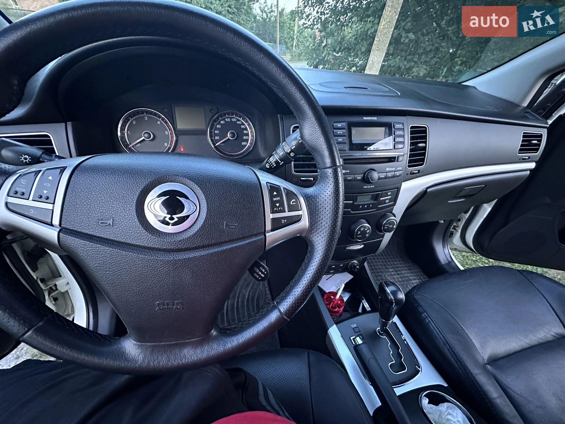 2011 SsangYong Korando - мініатюра 12