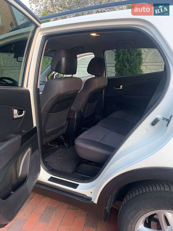 Внедорожник / Кроссовер SsangYong Korando 2011 в Петропавловской Борщаговке