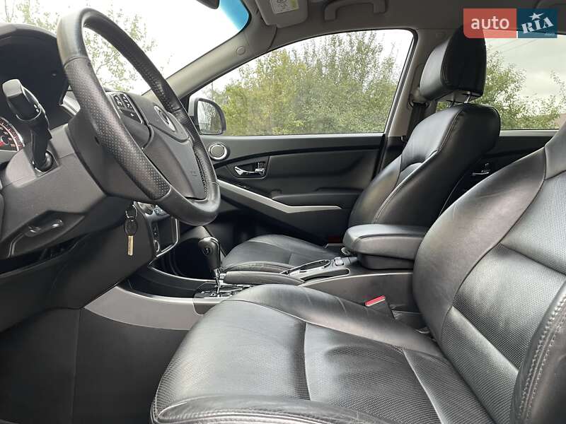 Внедорожник / Кроссовер SsangYong Korando 2013 в Староконстантинове