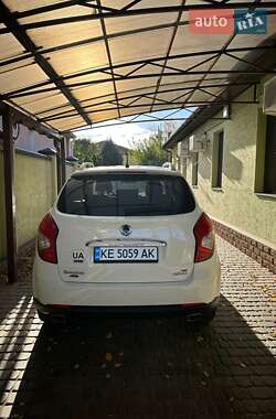 Внедорожник / Кроссовер SsangYong Korando 2014 в 
