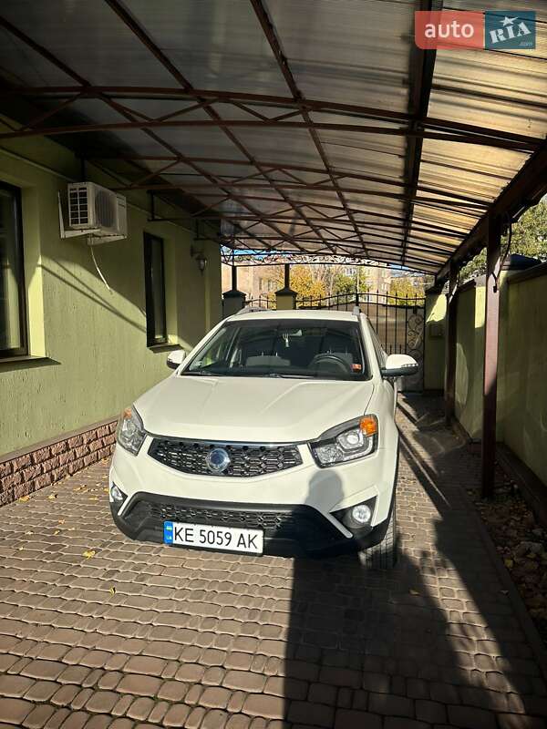 Внедорожник / Кроссовер SsangYong Korando 2014 в Кривом Роге