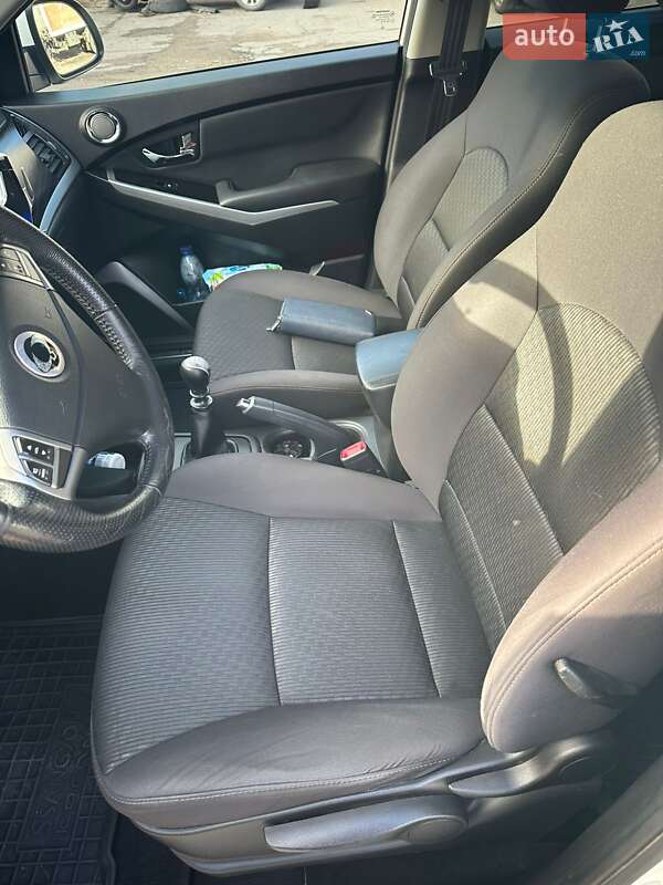 Внедорожник / Кроссовер SsangYong Korando 2014 в Кривом Роге