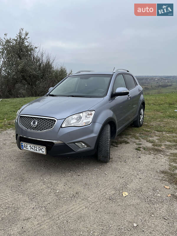Внедорожник / Кроссовер SsangYong Korando 2012 в Вольногорске