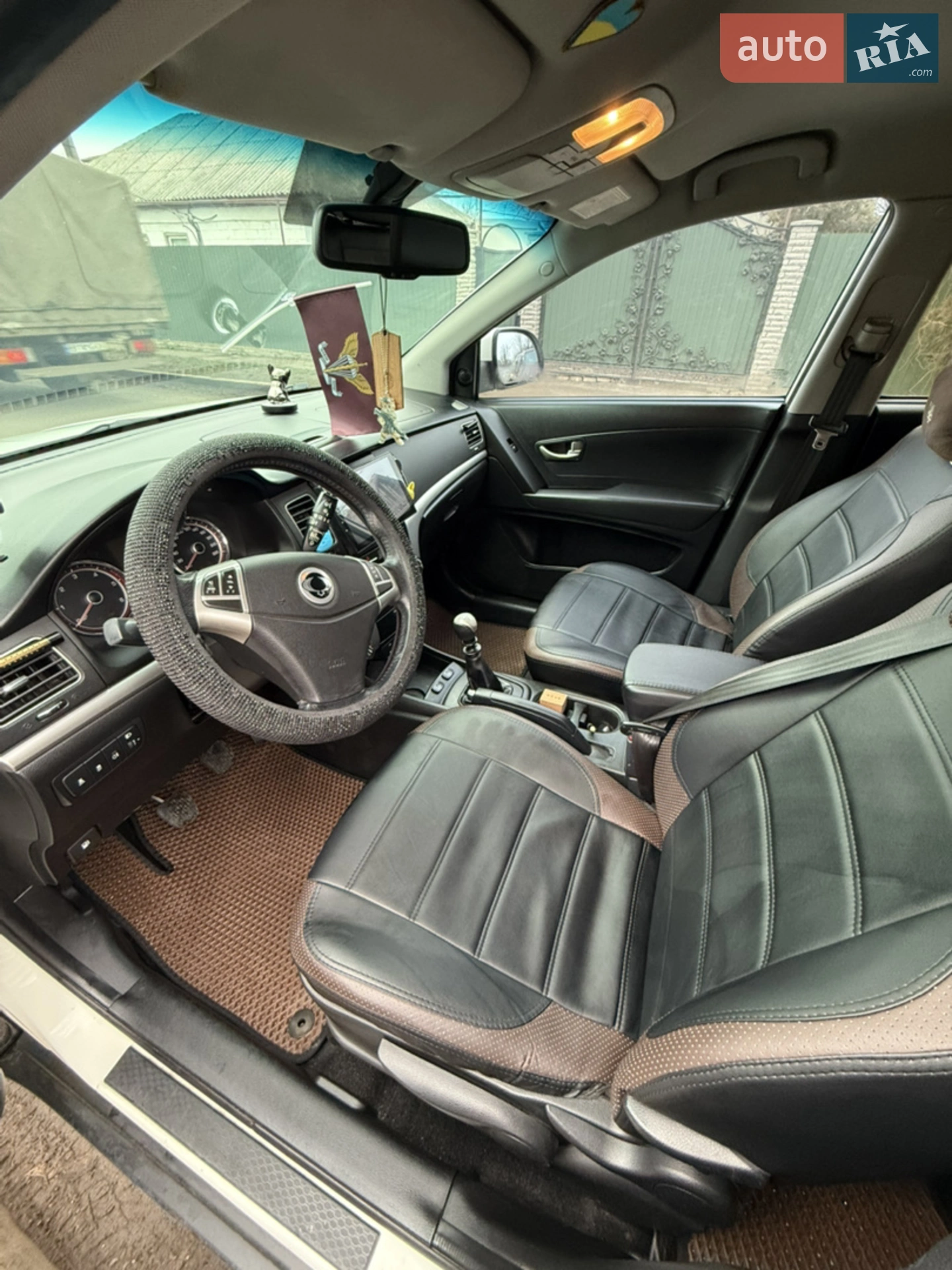 2011 SsangYong Korando - мініатюра 5