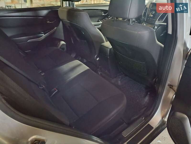 Внедорожник / Кроссовер SsangYong Korando 2014 в Лебедине