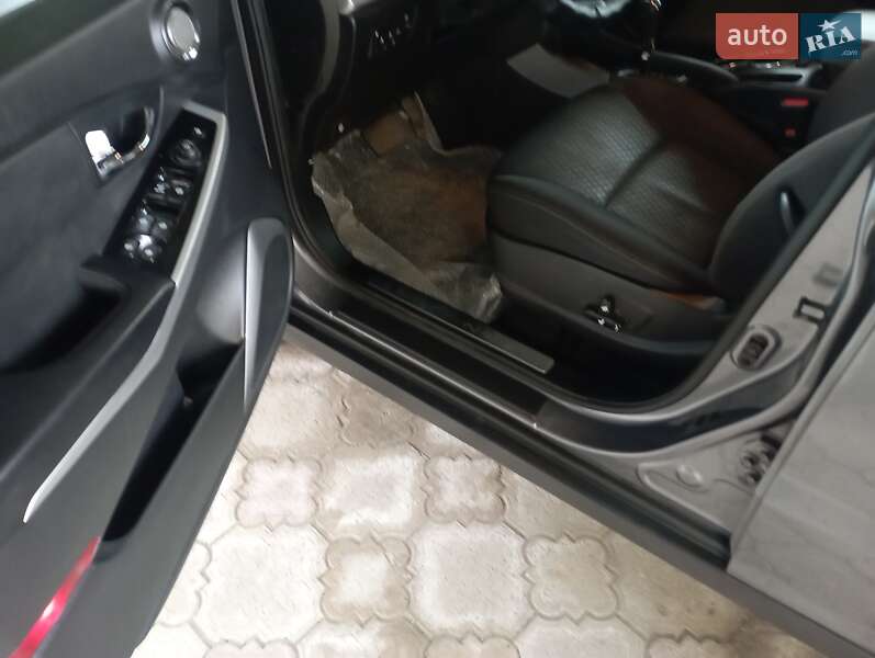 Внедорожник / Кроссовер SsangYong Korando 2013 в Новых Санжарах