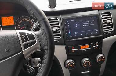 Внедорожник / Кроссовер SsangYong Korando 2011 в 