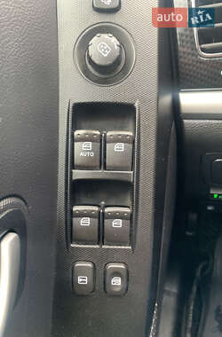 Внедорожник / Кроссовер SsangYong Korando 2013 в 