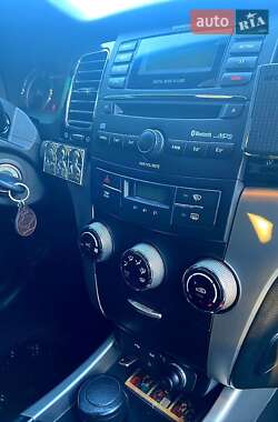 Позашляховик / Кросовер SsangYong Korando 2013 в 