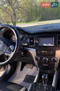 Внедорожник / Кроссовер SsangYong Korando 2013 в 