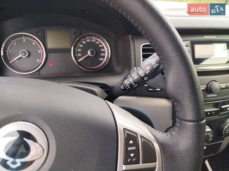 Позашляховик / Кросовер SsangYong Korando 2012 в Києві