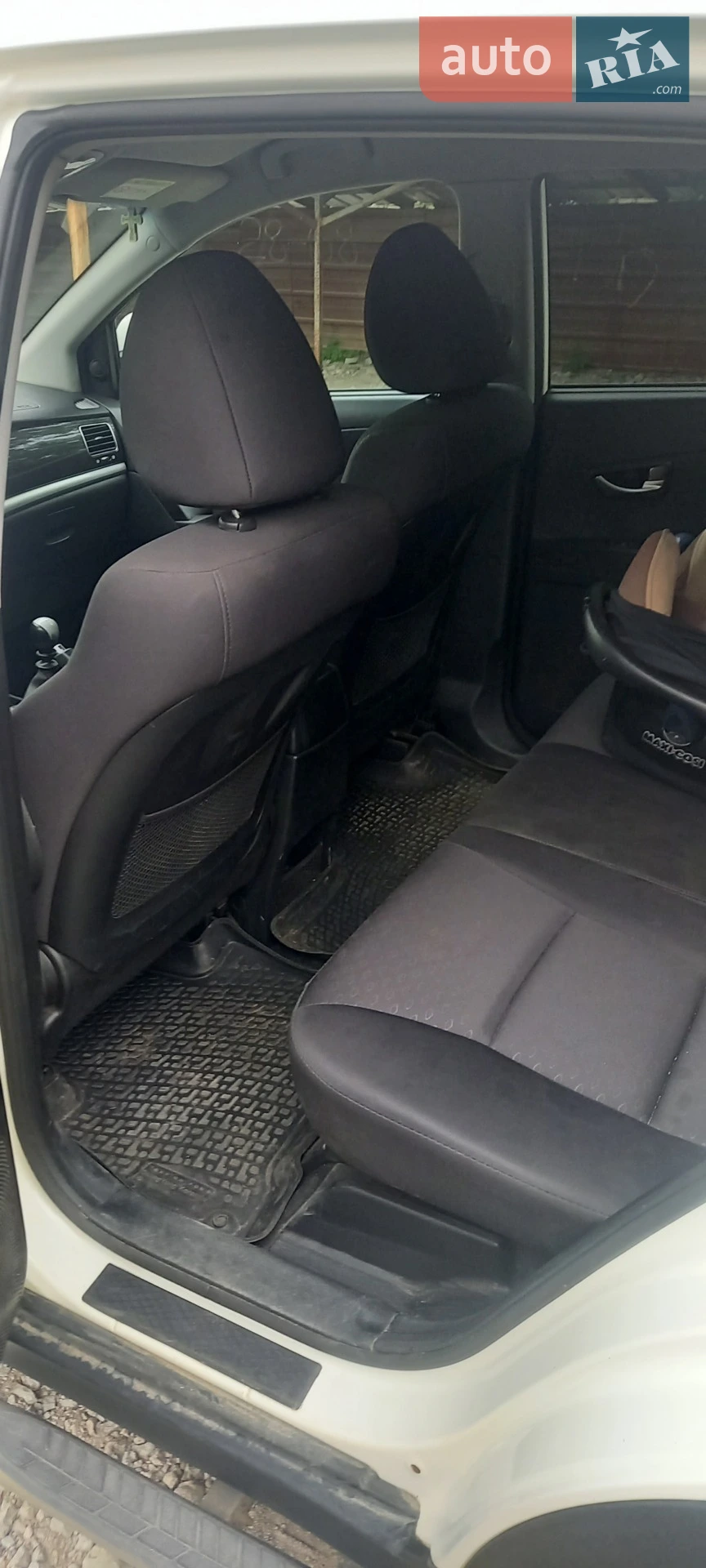 2013 SsangYong Korando - мініатюра 10